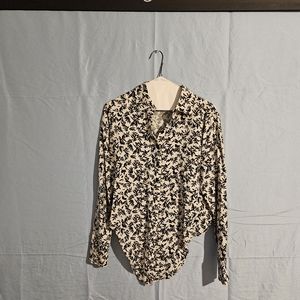 XM JOIE FLORAL BLACK AND WHITE PRINT.